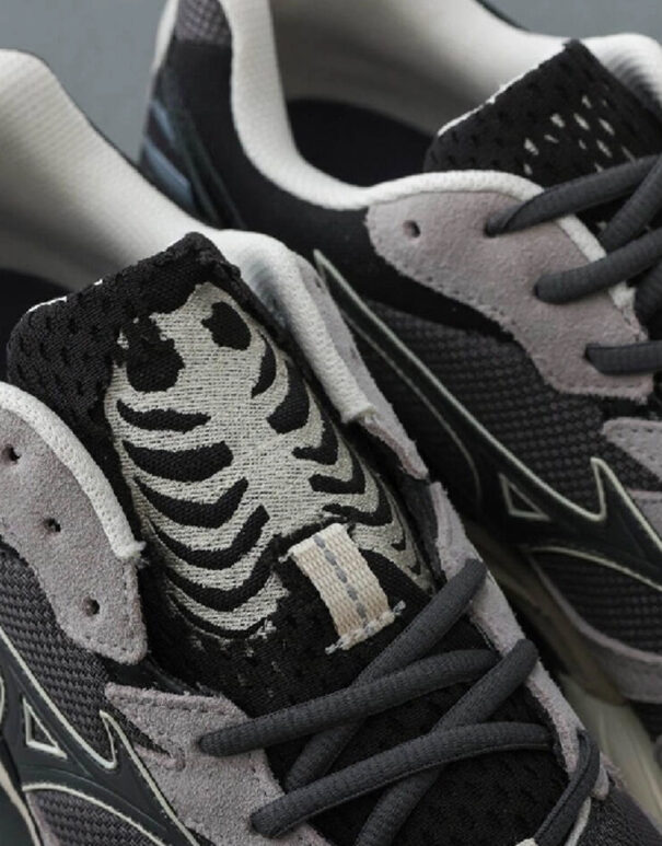 MIZUNO – Wave Rider 10 Yokai Pack